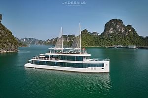 JADESAILS Modern Yacht Style in Halong Bay with Luxury Service 