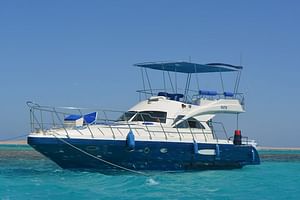 Private Boat Full Day to Paradise Island With Lunch & Private transport-Hurghada