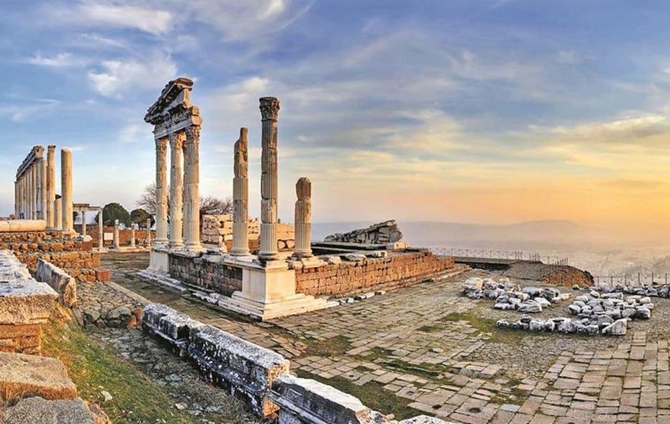 Pergamon Tour