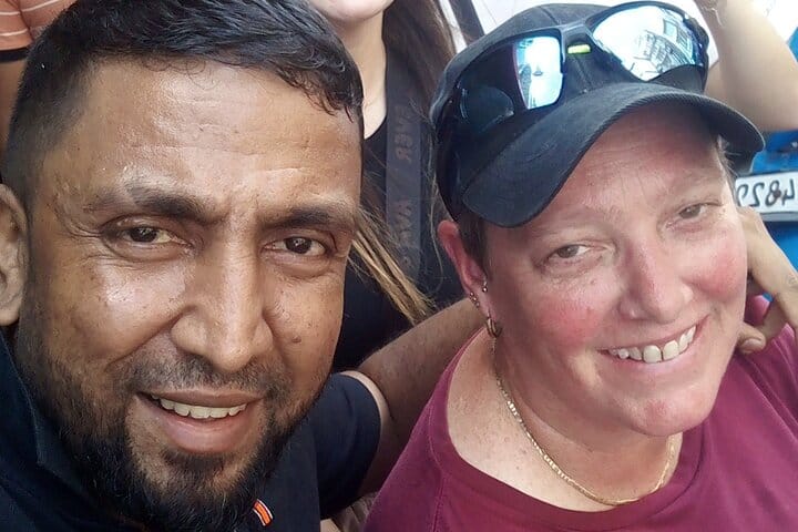 Tuk Trip is Very Cheap in Colombo (All-inclusive ) city tour