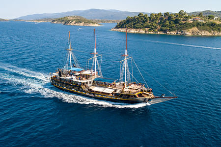 Day Trip from Thessaloniki: Blue Lagoon Cruise & Diaporos Island