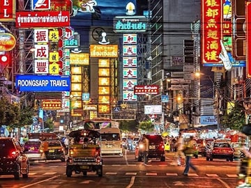 Bangkok Chinatown Evening Food Tour with Private Tuk-Tuk Ride