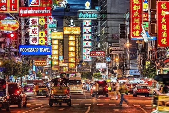 Explore Bangkok Chinatown’s Street Food – Private Walking Tour