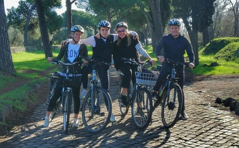 E-bike Tour of Appia Antica and Castel Gandolfo from Rome