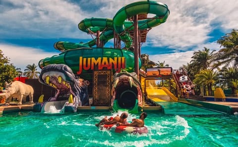 Columbia Pictures Aquaverse Pattaya with Hotel Transfer