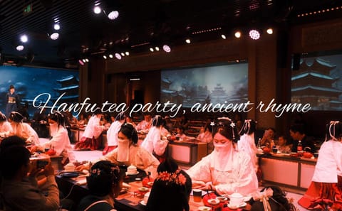 Ming Dynasty Palace Banquet Experience in Nanjing