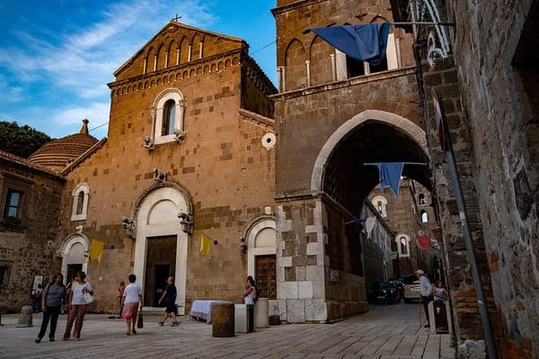 Things to do in Naples