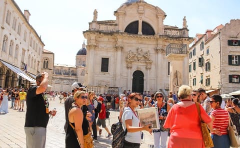 Private Walking Tour of Dubrovnik's Historic Old Town