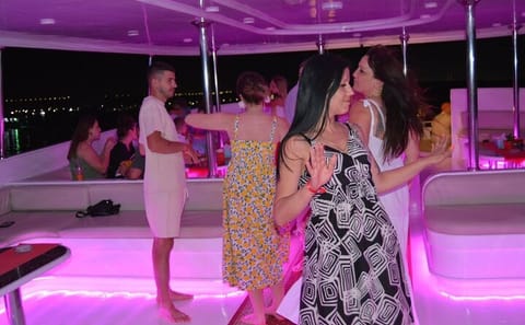 Dinner Cruise with Live Show in Sharm El Sheikh