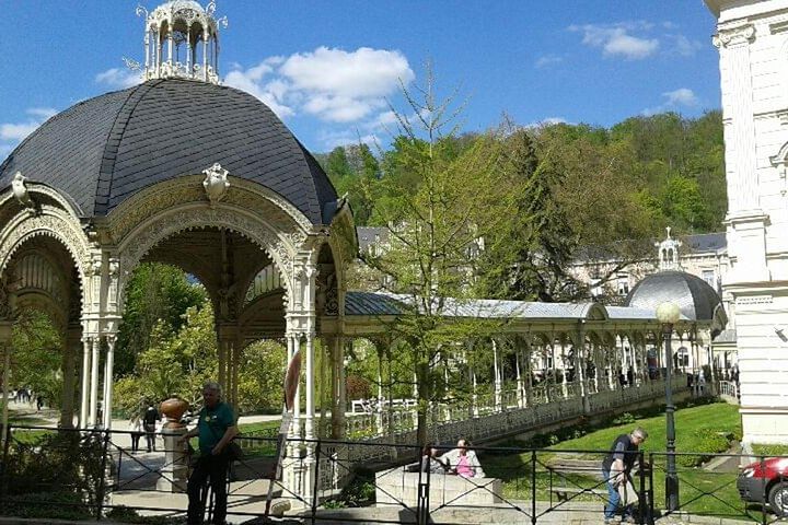 Karlovy Vary day trip from Prague with lunch