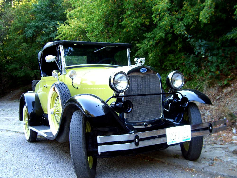 Professional Photo Session with a Retro Car 2