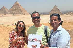 Private tour to Giza Pyramids, Sphinx and Egyptian museum