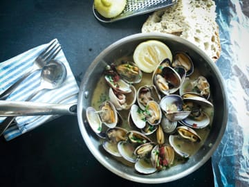 Food and wine tasting tour in Porto in Hidden Gems (Small Groups)