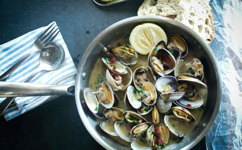 Food and wine tasting tour in Porto in Hidden Gems (Small Groups)