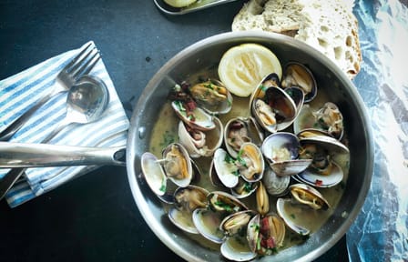 Food and wine tasting tour in Porto in Hidden Gems (Small Groups)