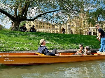 Cambridge Day Tour from London with Guided Highlights