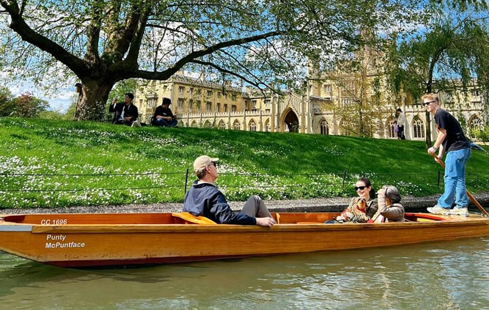 Cambridge Day Tour from London with Guided Highlights