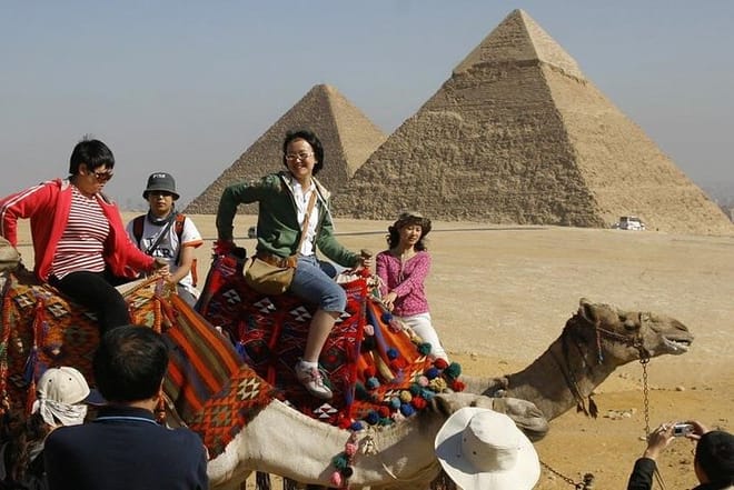 Camel or Horse riding Giza Pyramids Desert  5