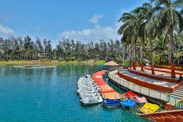 Day Trip from Surat to Daman: Culture and Coastal Views