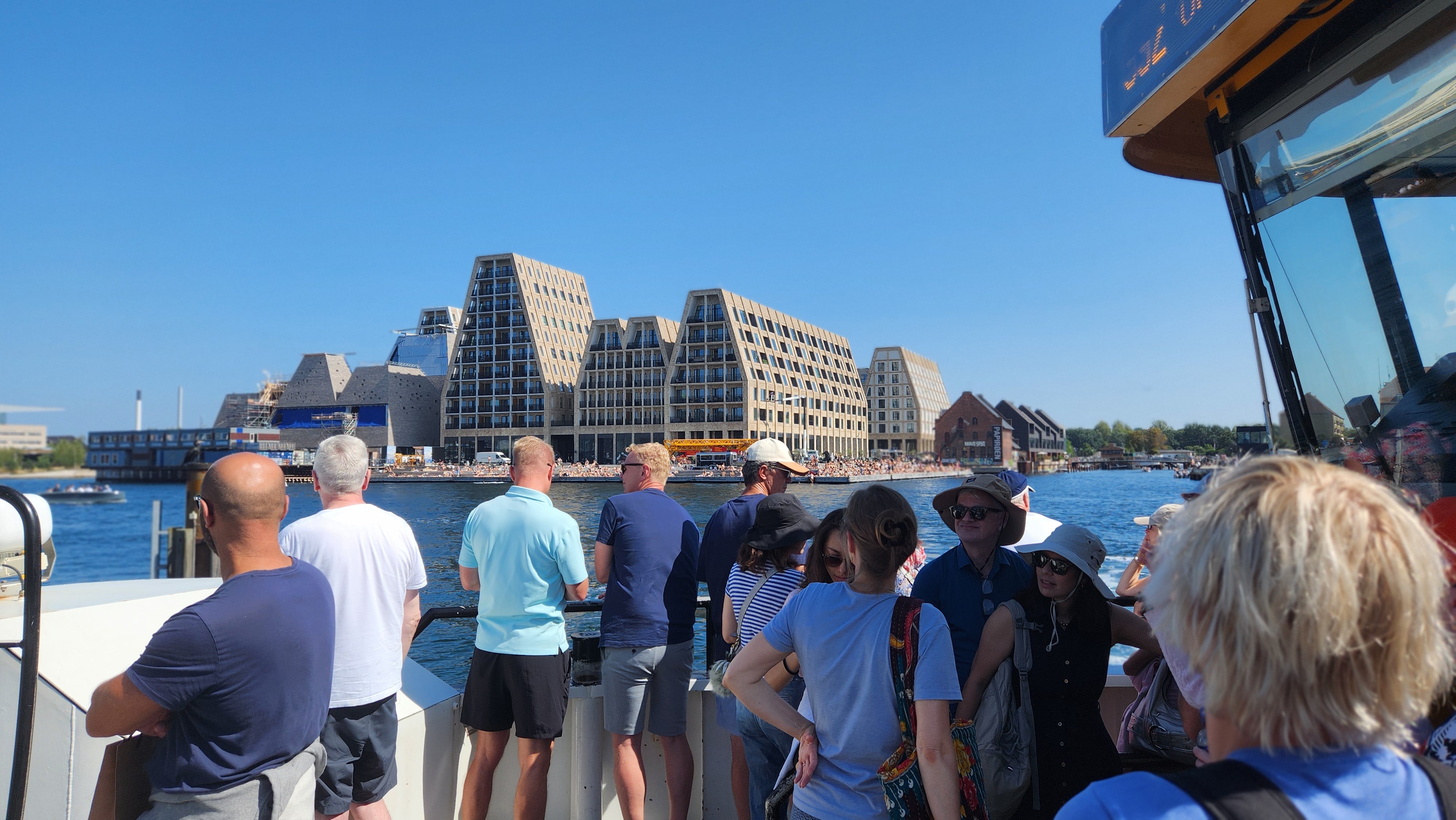 Copenhagens canal, guided walking tour, Harbour bus, canal tour, local guide