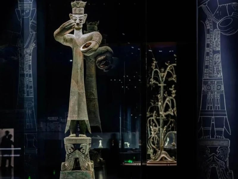 One Day Chengdu Tour for Pandas and Sanxingdui Museum