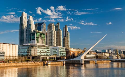 Small Group City Tour of Buenos Aires Highlights