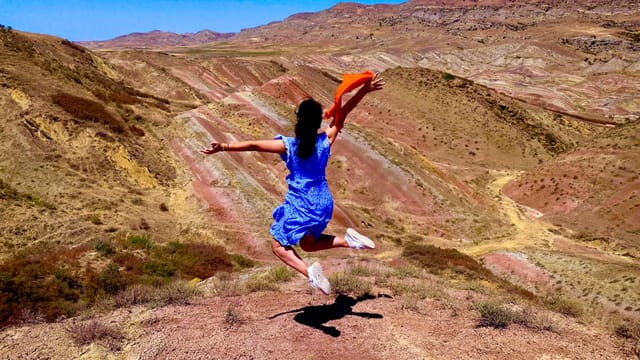 From Tbilisi: Rainbow Mountains - David Gareja - Semidesert - Lake
