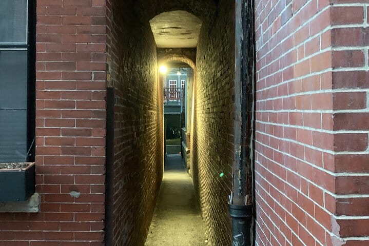 Boston's Beacon Hill Underground Railroad Audio Walking Tour  4