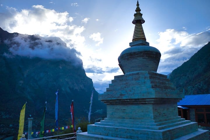 19 Days Mera Peak Climbing & Expedition – One Life-Changing Himalayan Adventure