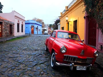 Two-Day Cultural Tour of Colonia del Sacramento from Buenos Aires