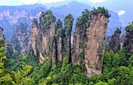 Private 1-Day Tour of Avatar Mountain and 72 Wonder Tower