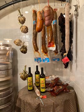Barcelona Historic Walking Tour & Food Experience