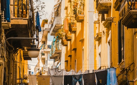 Naples Winter Escape: Street Food, History & San Gregorio Armeno, Private Tour
