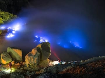 7-Day Java Adventure Tour: Bandung, Banyuwangi, Borobudur