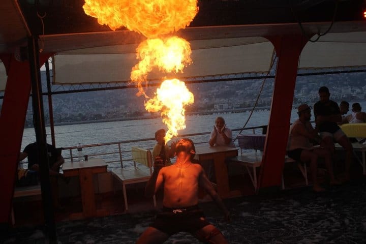 Alanya Night Jeep Safari with Sunset and Boat Trip with Dinner 7