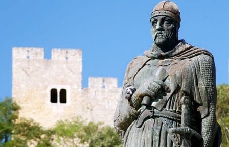 Templar Route Tour: Explore Lisbon and Praia do Ribatejo