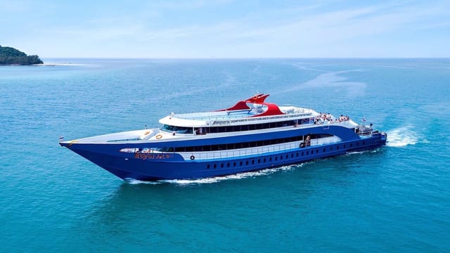 Roundtrip Phuket to Phi Phi by Ferry