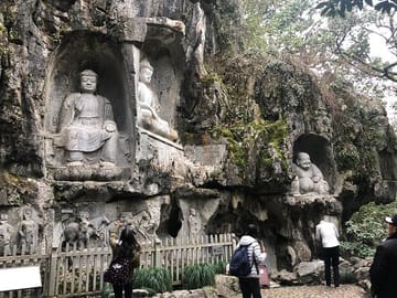 Hangzhou: Lingyin Temple, Feilai Feng Buddhist Carvings & Hupao Spring Day Tour