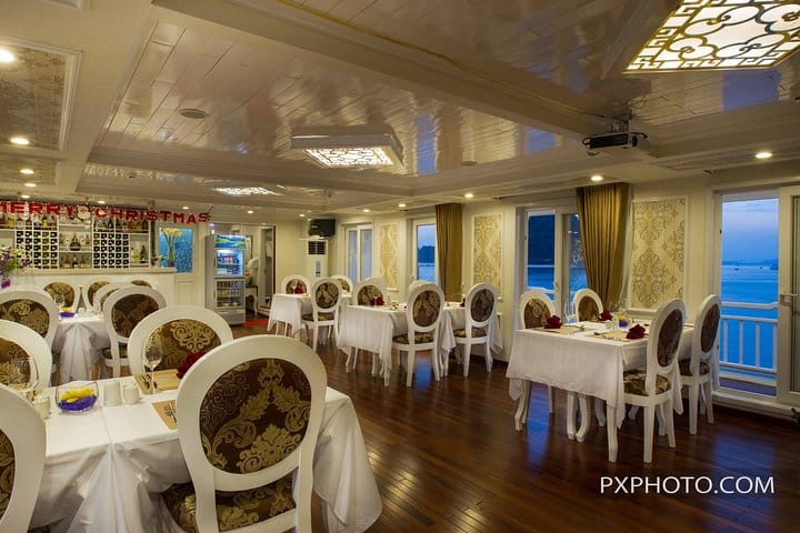 Signature cruise - bedroom