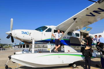 Halong Bay Seaplane Tour with Transfer from Hanoi by expressway