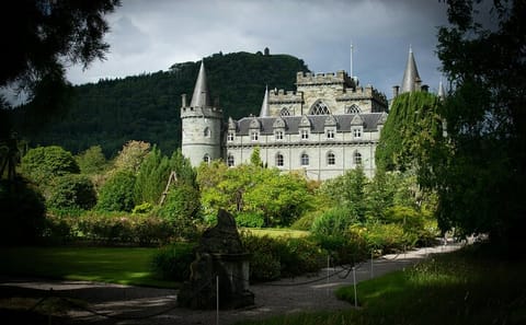 Highland Castles and Oban Tour from Glasgow - 12 Hours