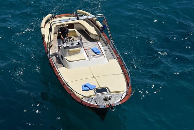 2)Capri & Positano in one day private boat tour 7hrs 2