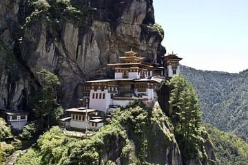 Cultural Tour and 2-Day Trek in Bumthang Valley, Bhutan