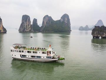 Halong Bay Budget Cruise 2 Days 1 Night Tour from HANOI