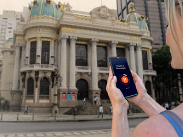 Visit to the Center of Rio: In front of the majestic Theatro Municipal, inspired by the Paris Opera.