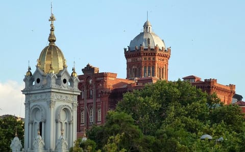 Explore Fener and Balat Neighborhoods in Istanbul Tour