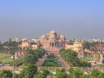 Spiritual Heritage Tour of New Delhi's Religious Sites
