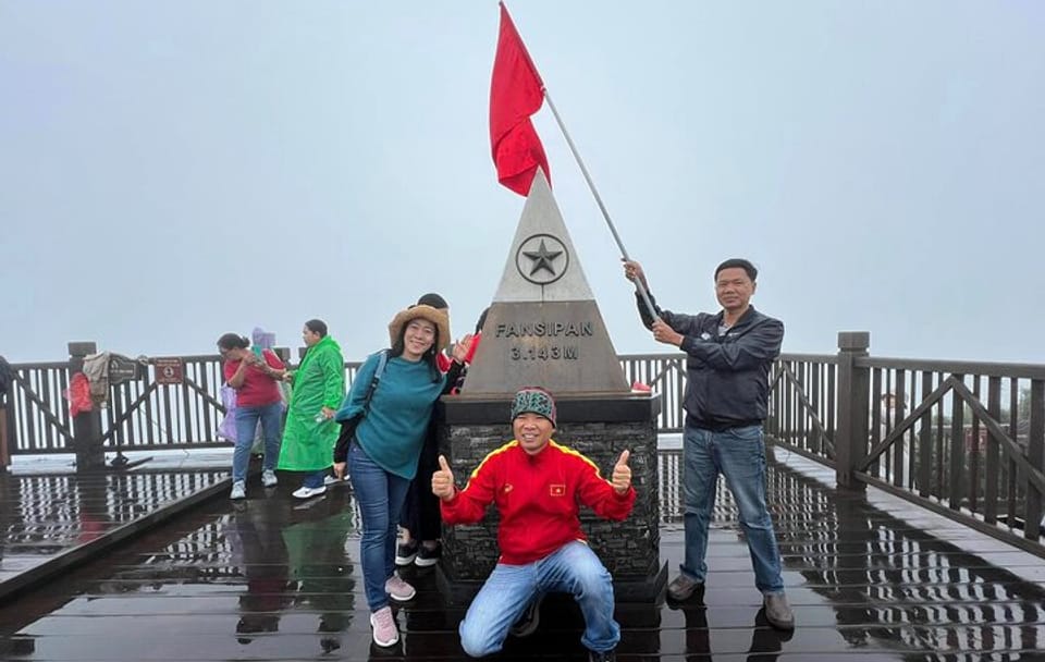 2 Day Private Tour in Sapa: Fansipan PEAK & Village Experience
