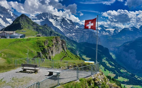 Private 16-Day Van Tour of Switzerland and Austria