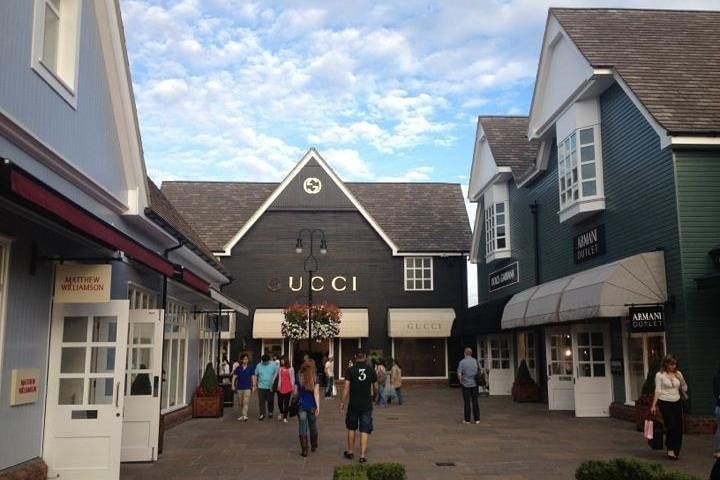 Bicester Village Shopping Outlet Private Tour from London 